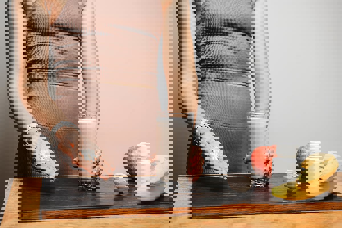 5 علامات تدل على انخفاض مستوى الكالسيوم في جسم المرأة