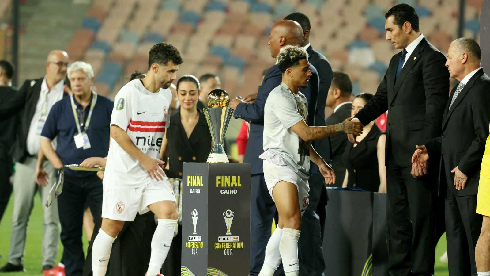 اجتماع حاسم.. عبدالله السعيد ينقلب على مدرب الزمالك 