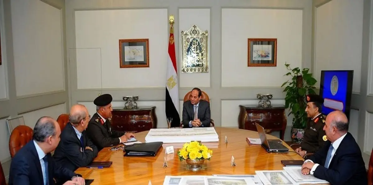السيسي يُطالب الجيش بسرعة إنجاز المشروعات القومية