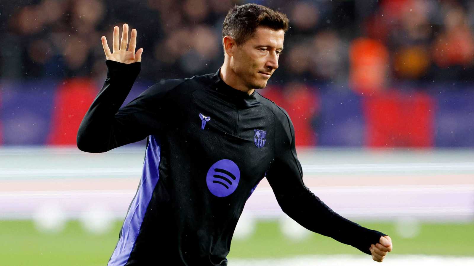إعلامي بولندي: الهلال السعودي يقدم راتبا جنونيا لليفاندوفسكي 