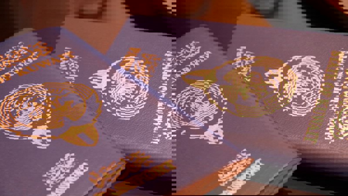 منح الجنسية لغير المسلمين يثير سجالًا في الكويت‎