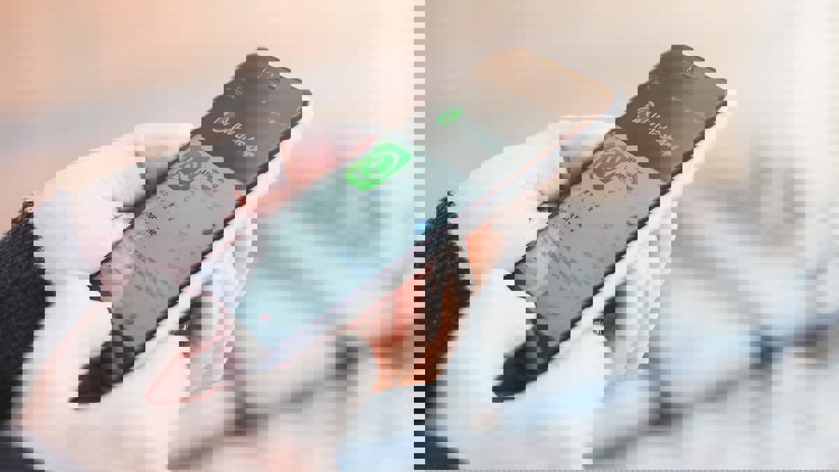 "واتساب" سيوقف دعم نظامي تشغيل "iOS 10" و "11"