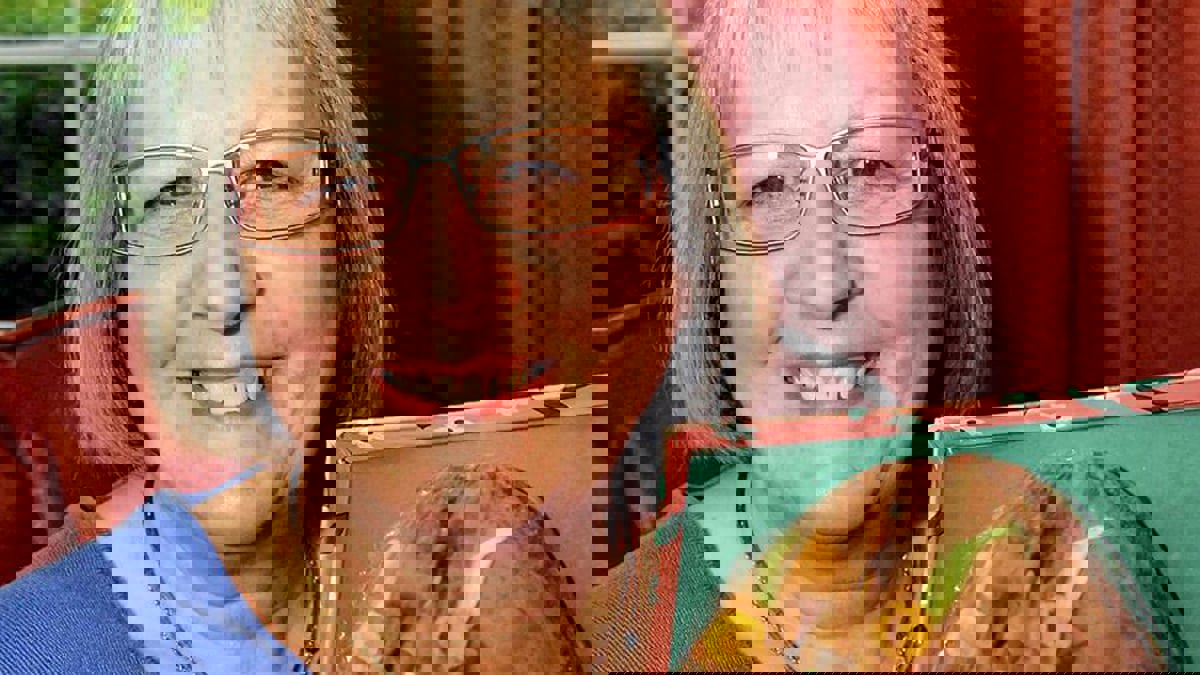 بريطانية تحتفظ ببيضة عيد الفصح منذ أكثر من 60 عاما (صور)