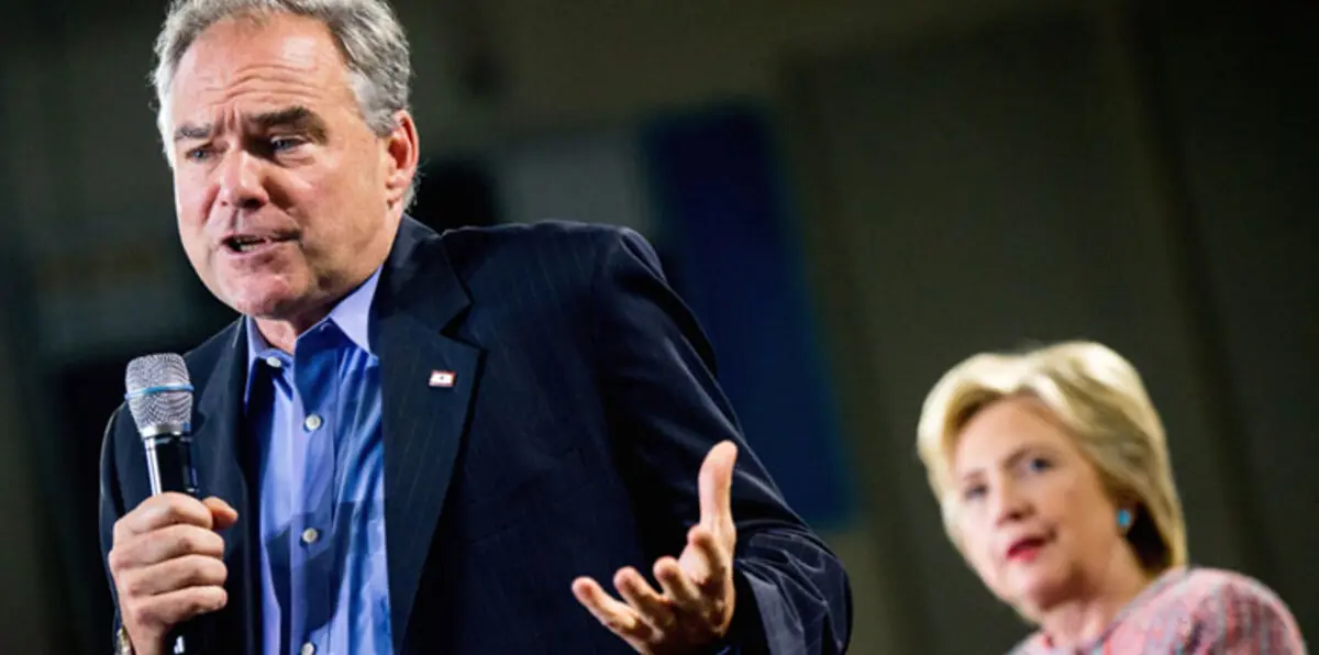 نائب كلينتون مهاجمًا ترامب: سيكون رئيسًا "بذيء اللسان"