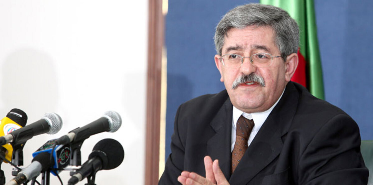 مدير ديوان بوتفليقة يعترف بتلقي القضاة أوامر من المخابرات