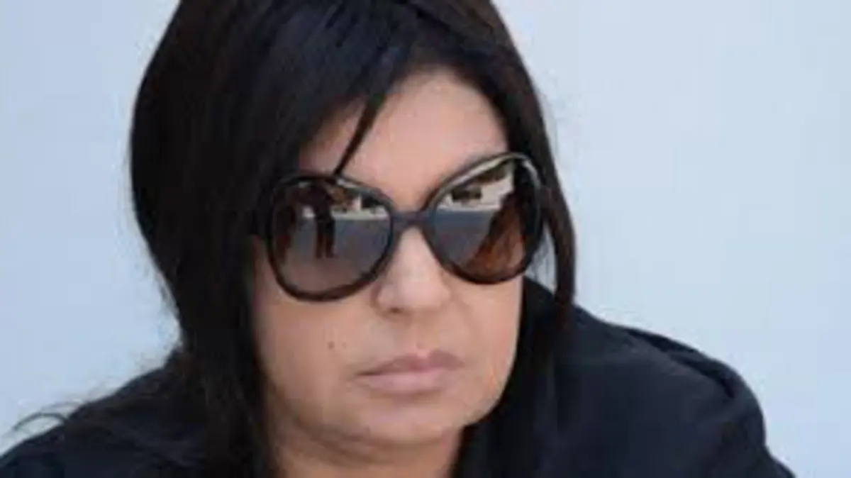 فيفي عبده تطلب الدعاء من متابعيها: "أنا عيانة بموت"