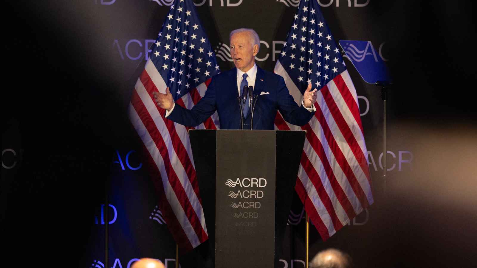 "جو مقاتل".. كيف علّق أوباما وهاريس وكلينتون على إصابة بايدن بالسرطان؟