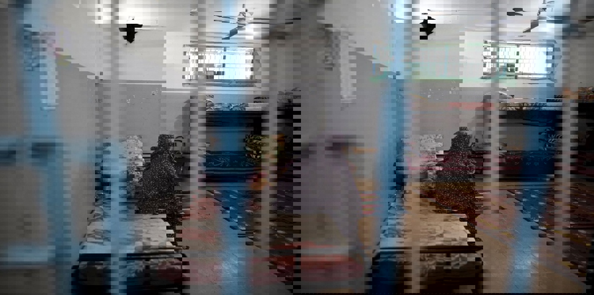 بعد الإفراج عن عهد التميمي.. 60 أسيرة يعانين ظروفًا صعبة في سجون الاحتلال