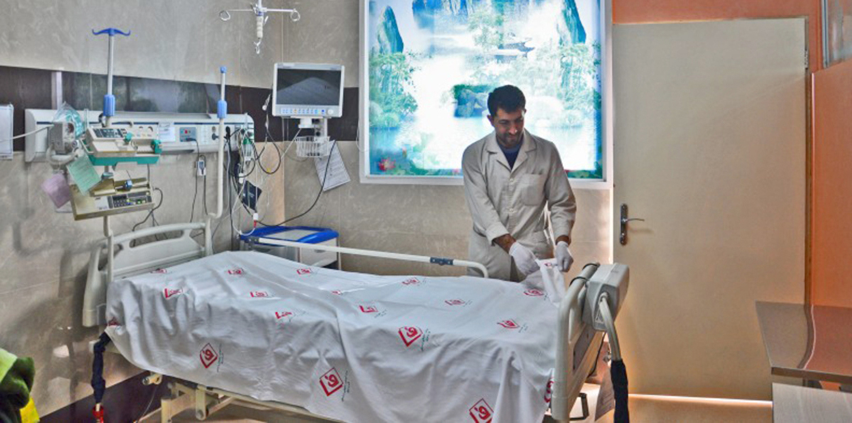 إيران تخصص ميزانية "عاجلة" لعلاج أزمة الأدوية