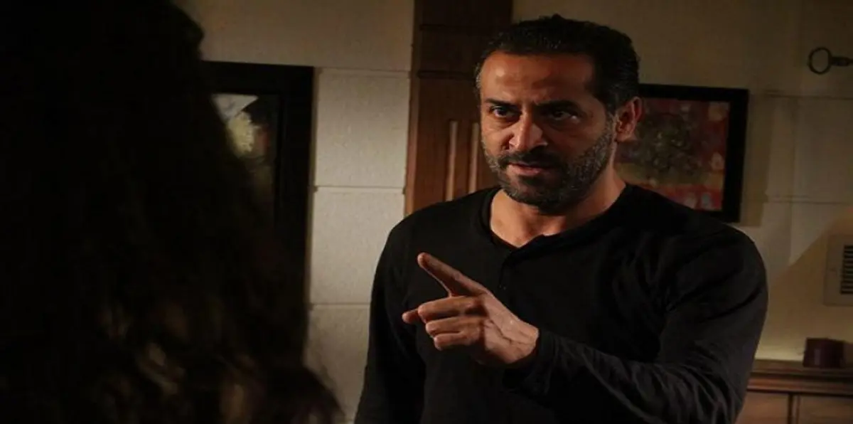 عبد المنعم عمايري شخصية وصولية في "كعب عالي"