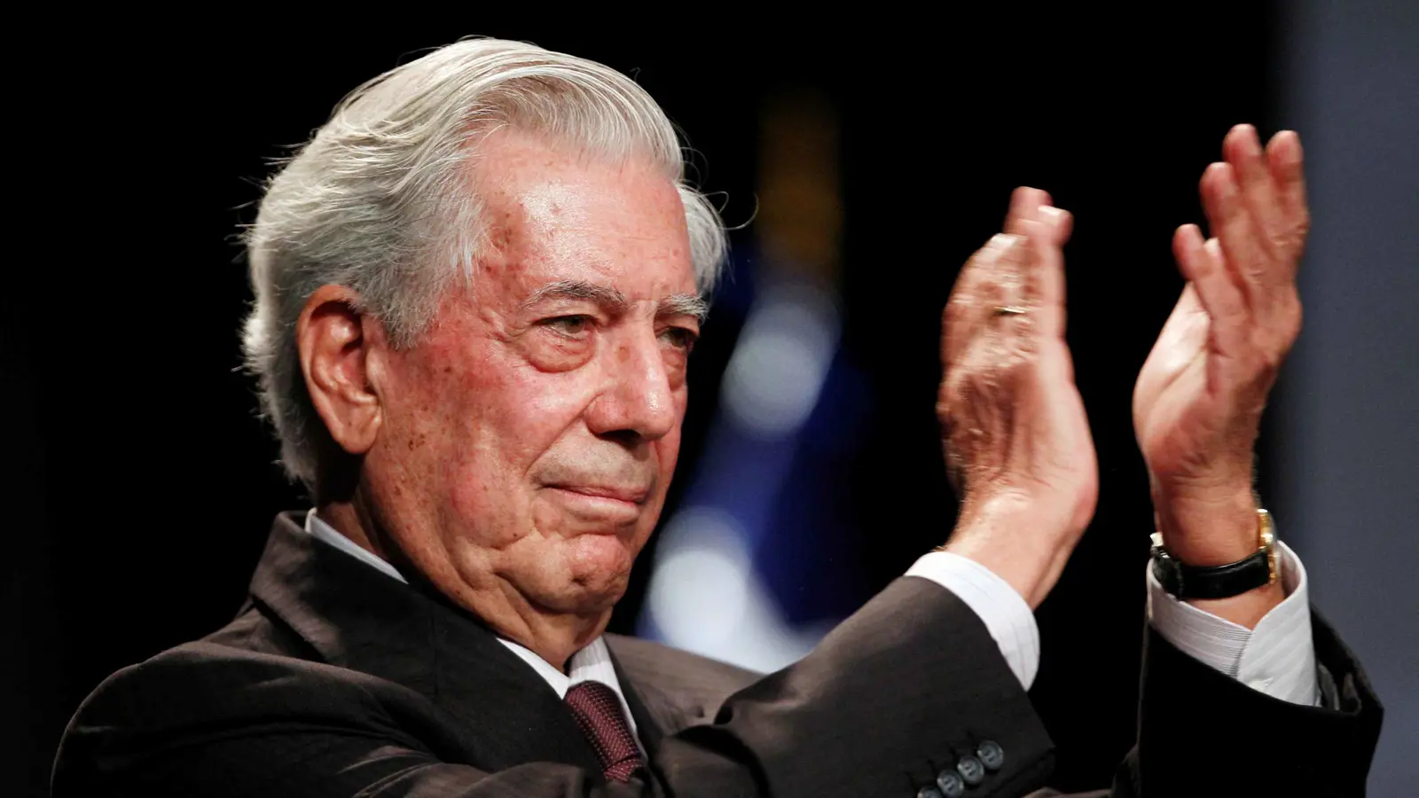 البيروفي الساحر.. من هو ماريو فارغاس يوسا؟