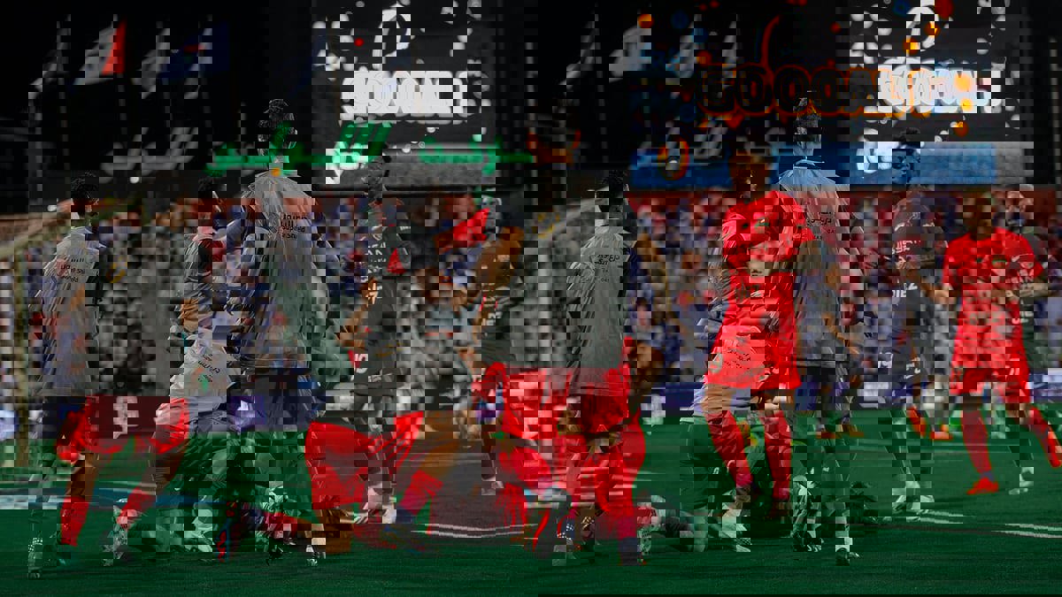 شباب الأهلي يحسم درع السوبر الإماراتي القطري بهدف قاتل (فيديو)