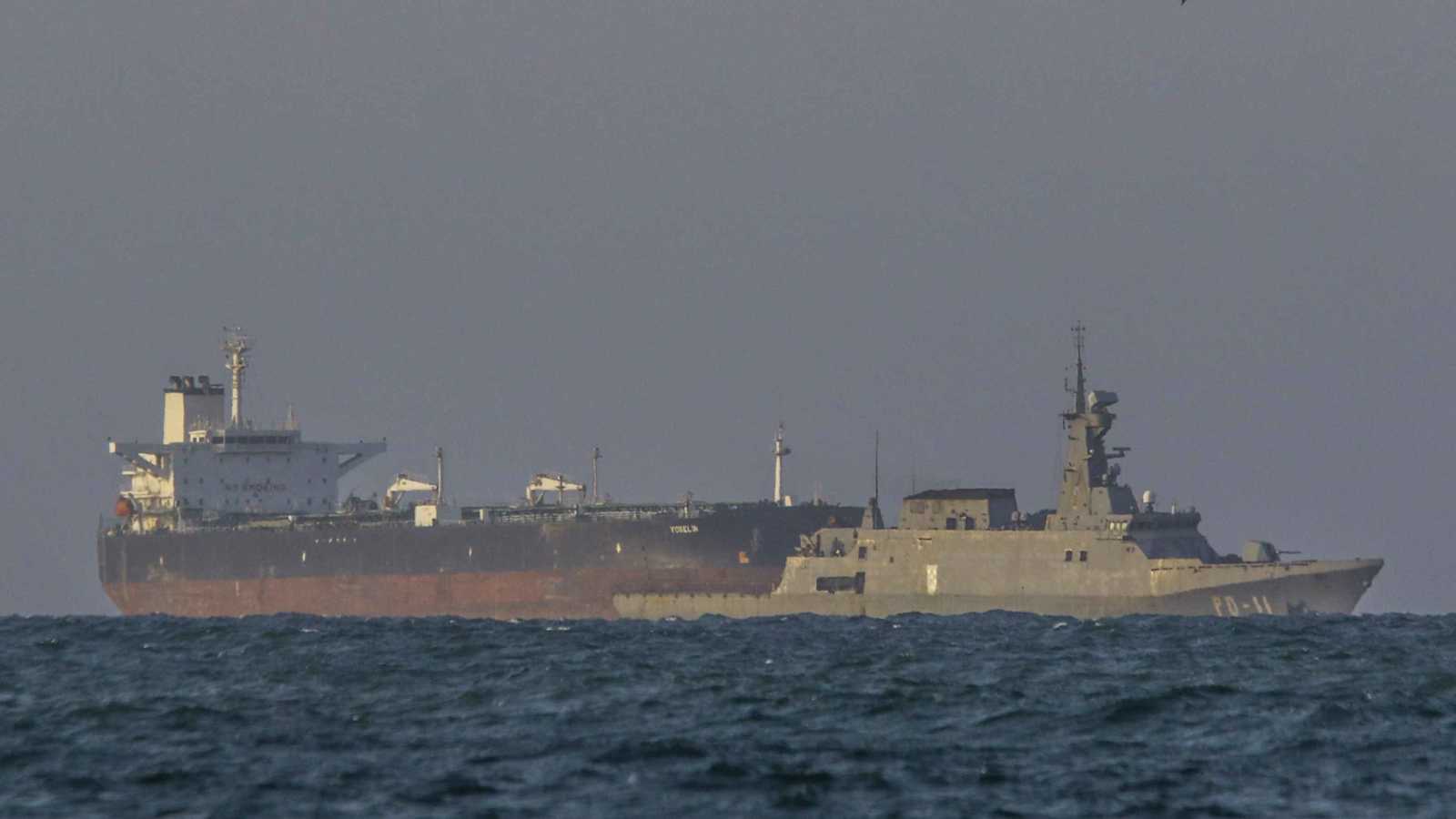 واشنطن تشل "الأسطول الخفي".. انقطاع نفط فنزويلا عن الصين وكوبا