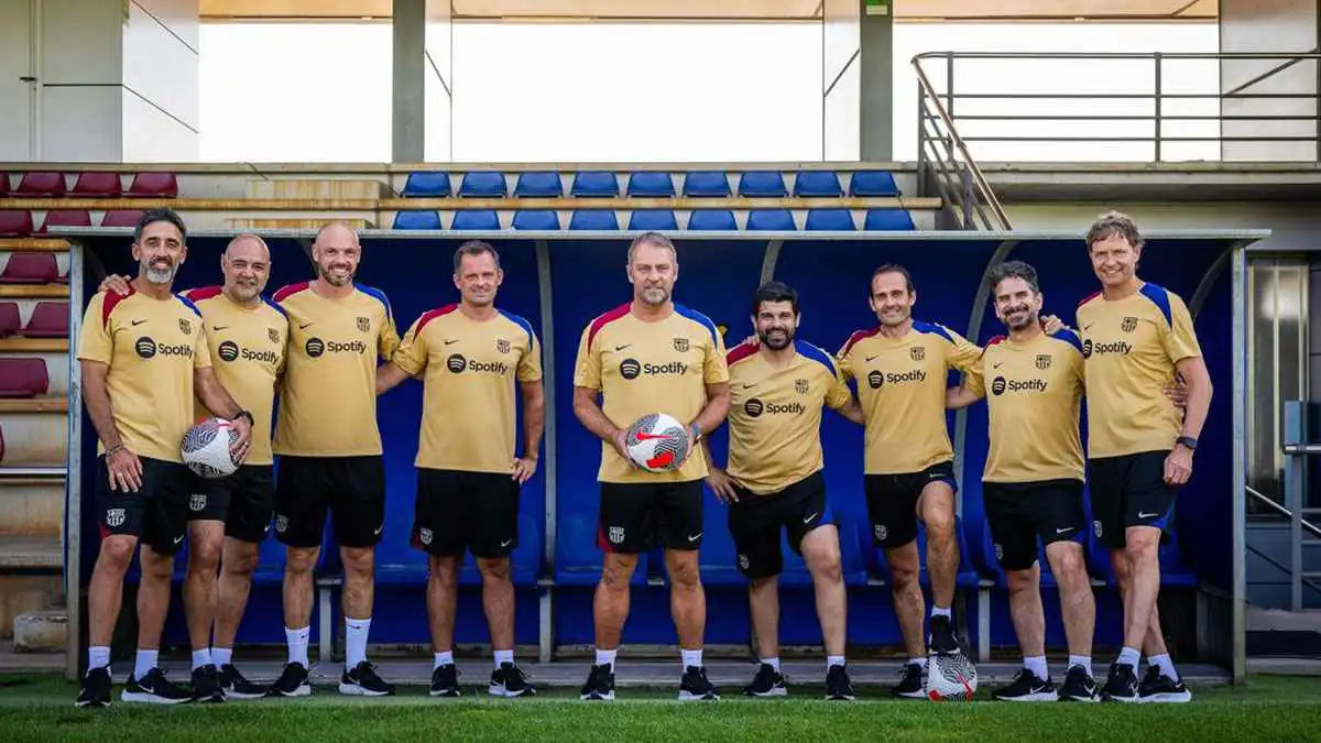 طبيب الجلطات "المتخفي".. من هو "سلاح فليك" السري في برشلونة؟