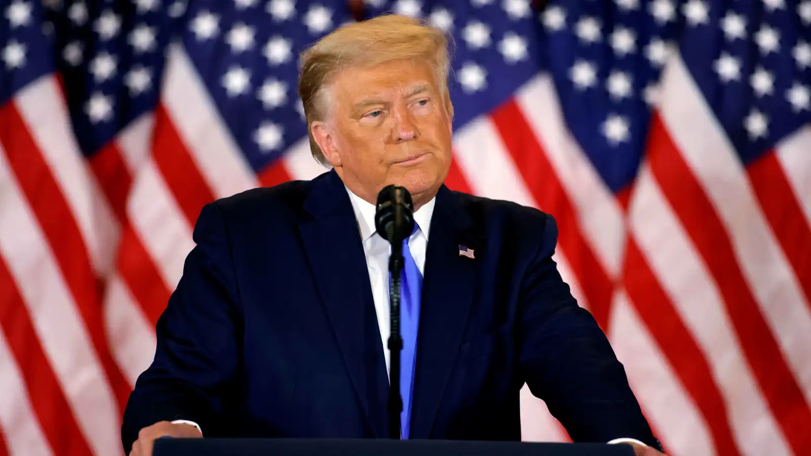 بعد "خيبة" جائزة نوبل.. ترامب يؤكد رغبته في غرينلاند