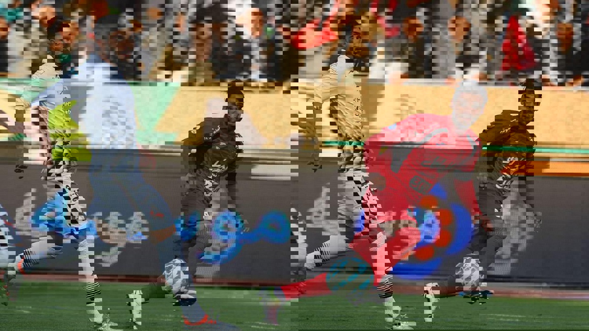 إيران ترجح استئناف الدوري الممتاز في نهاية مايو