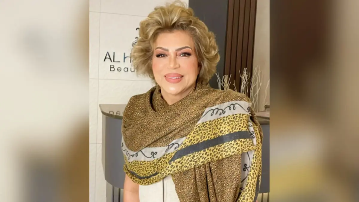 الفنانة العمانية فخرية خميس تفجع بوفاة شقيقها