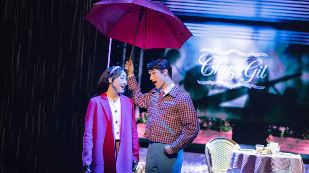 تتناول علاقة بين روبوتين.. مسرحية My Happy Ending تهيمن على جوائز "توني"