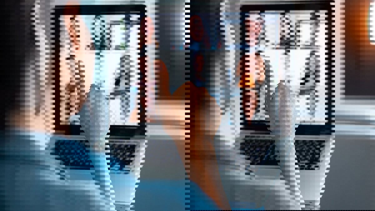 دراسة: اجتماعات العمل عبر الفيديو تخنق الإبداع