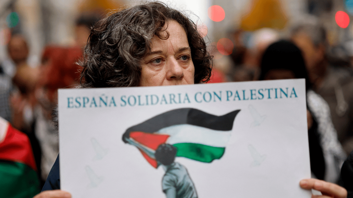 من الدعم إلى الانتقاد.. كيف تغير موقف إسبانيا وإيرلندا حيال إسرائيل؟