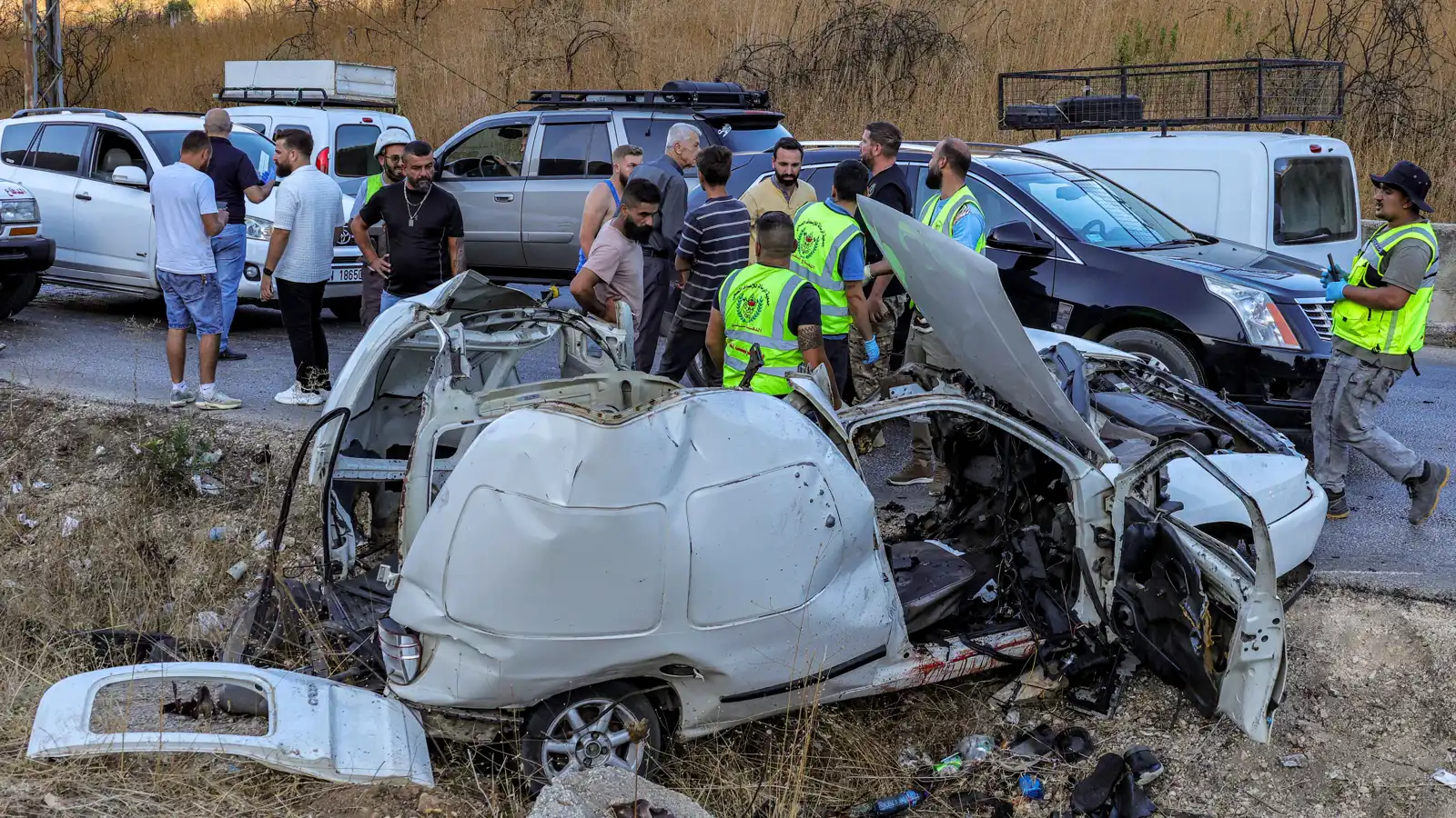 قتل وجرحى بغارة إسرائيلية على بلدة البيسارية جنوبي لبنان (فيديو وصور)