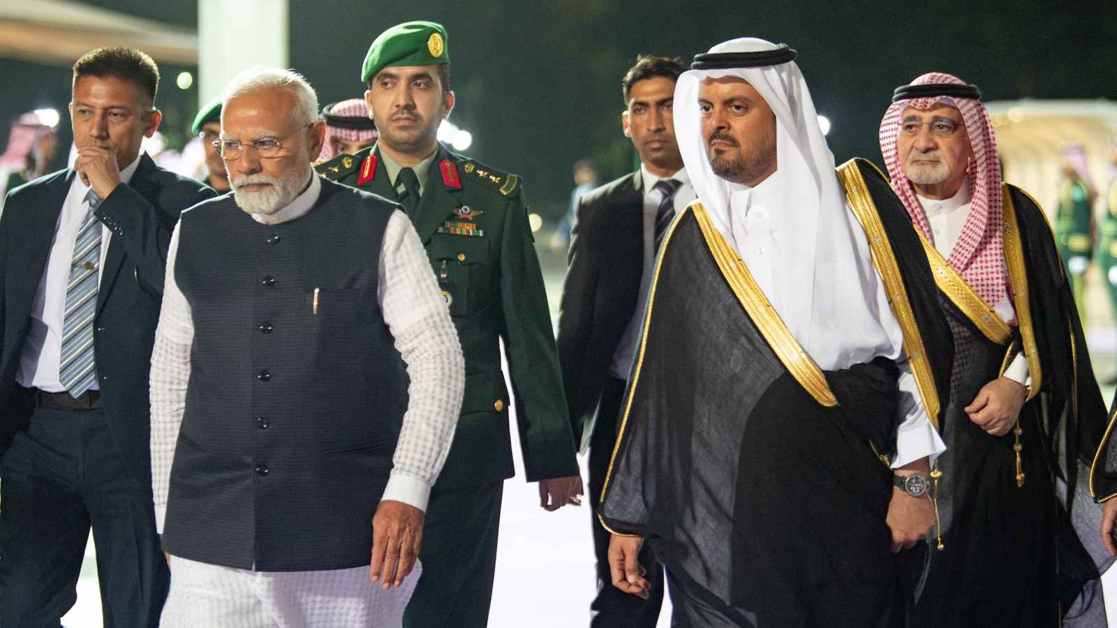 مودي يقطع زيارته إلى السعودية بعد هجوم دامٍ في كشمير