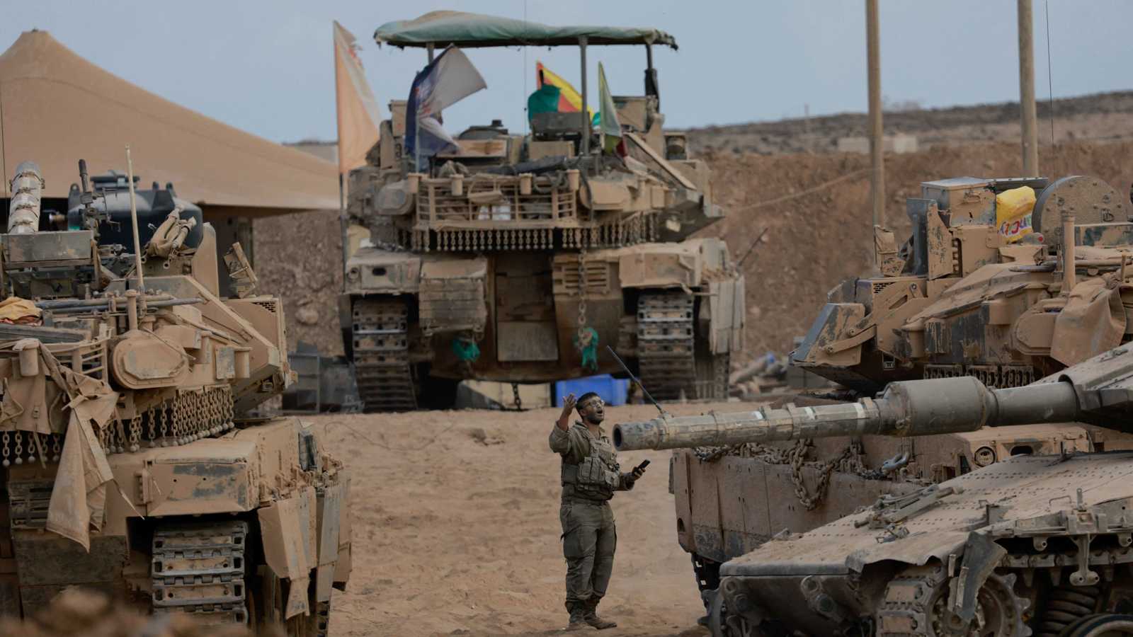 برلين وباريس ولندن تدعو إسرائيل لوقف عملياتها في غزة "فوراً"