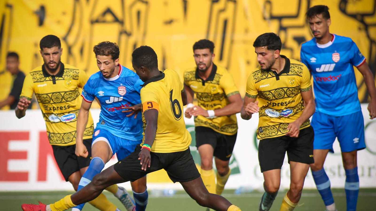 رسميا.. عقوبات ثقيلة بشأن المباراة المتوقفة بين النادي البنزرتي والإفريقي