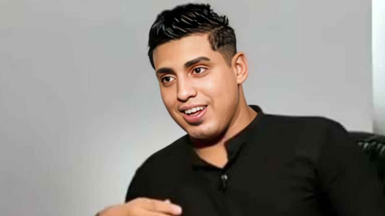 السجن لكروان مشاكل بتهمة قذف ليلى الشبح