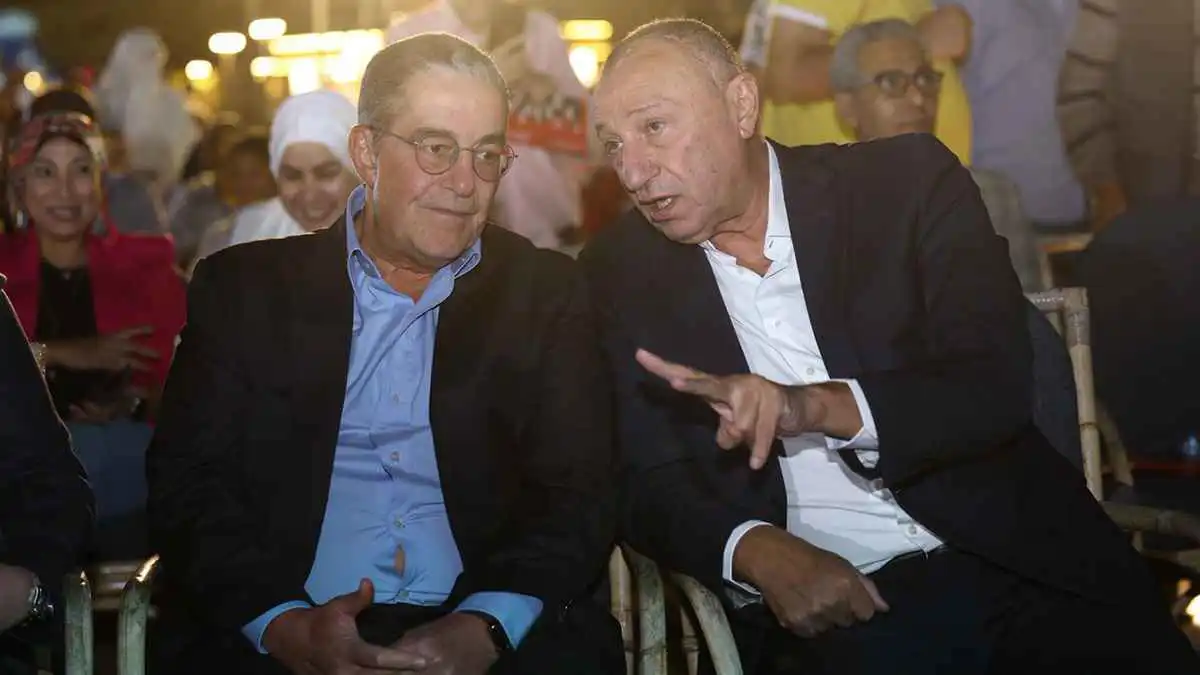 صفقات عادية.. نجم الأهلي المصري يصدم محمود الخطيب (فيديو)