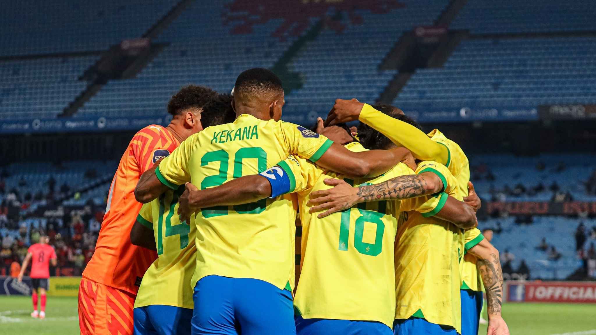 الاتحاد الإفريقي لكرة القدم يعلن إقامة النسخة الثانية من السوبرليغ