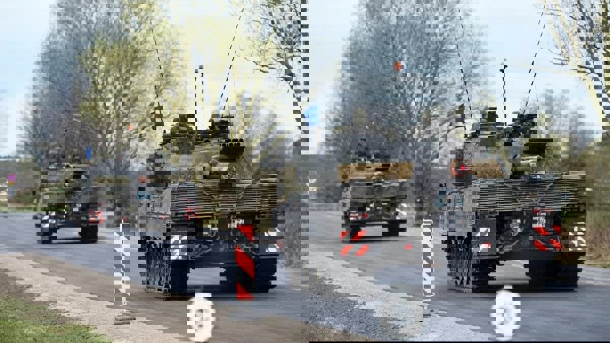 "البوصلة الاستراتيجية".. هل ستؤدي إلى انفصال أوروبا عن أمريكا؟