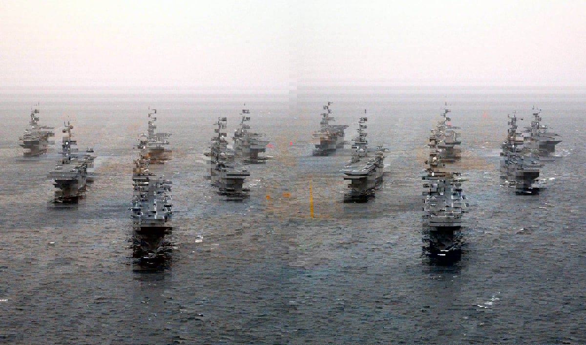 الأساطيل البحرية الأمريكية تستفز الصين في شرق آسيا