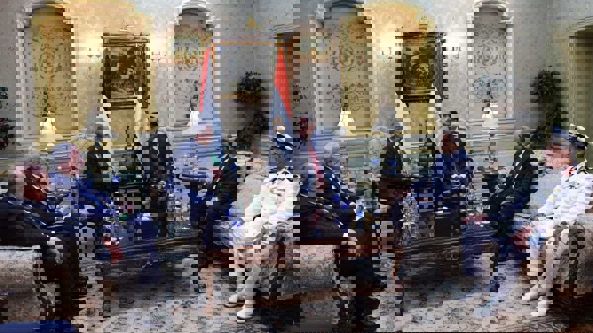 بدعوة من السيسي.. اشتية يصل القاهرة في زيارة رسمية على رأس وفد وزاري