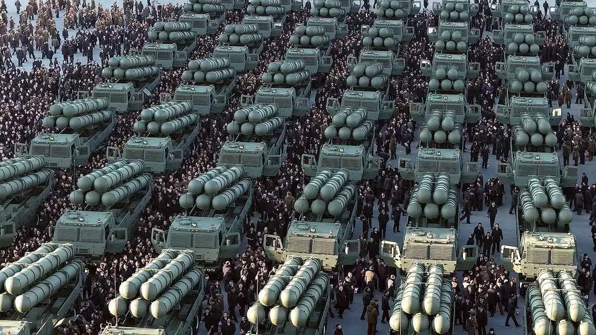 زعيم كوريا الشمالية يتعهد بالكشف عن خطط وأهداف عسكرية جديدة