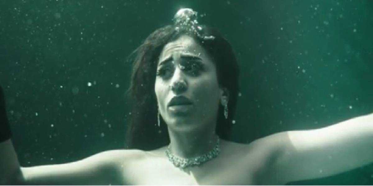 "غراند أوتيل" يتألق وسط زحمة الأعمال الفنية