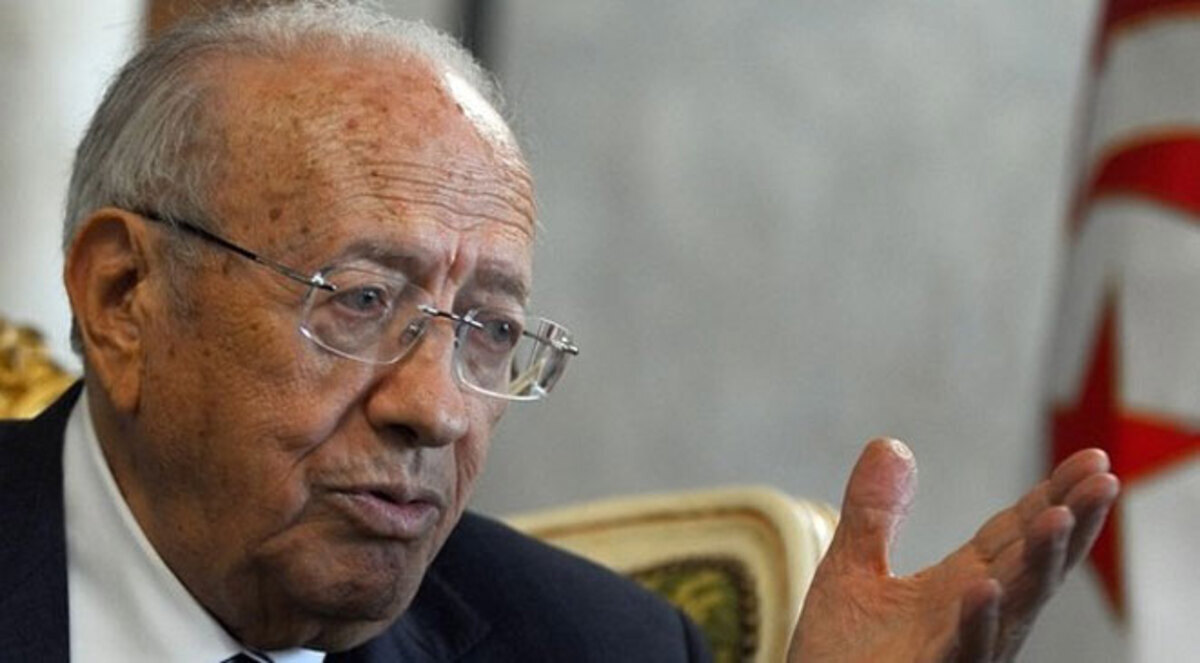 السبسي يتعهد بكشف حقيقة اغتيال بلعيد