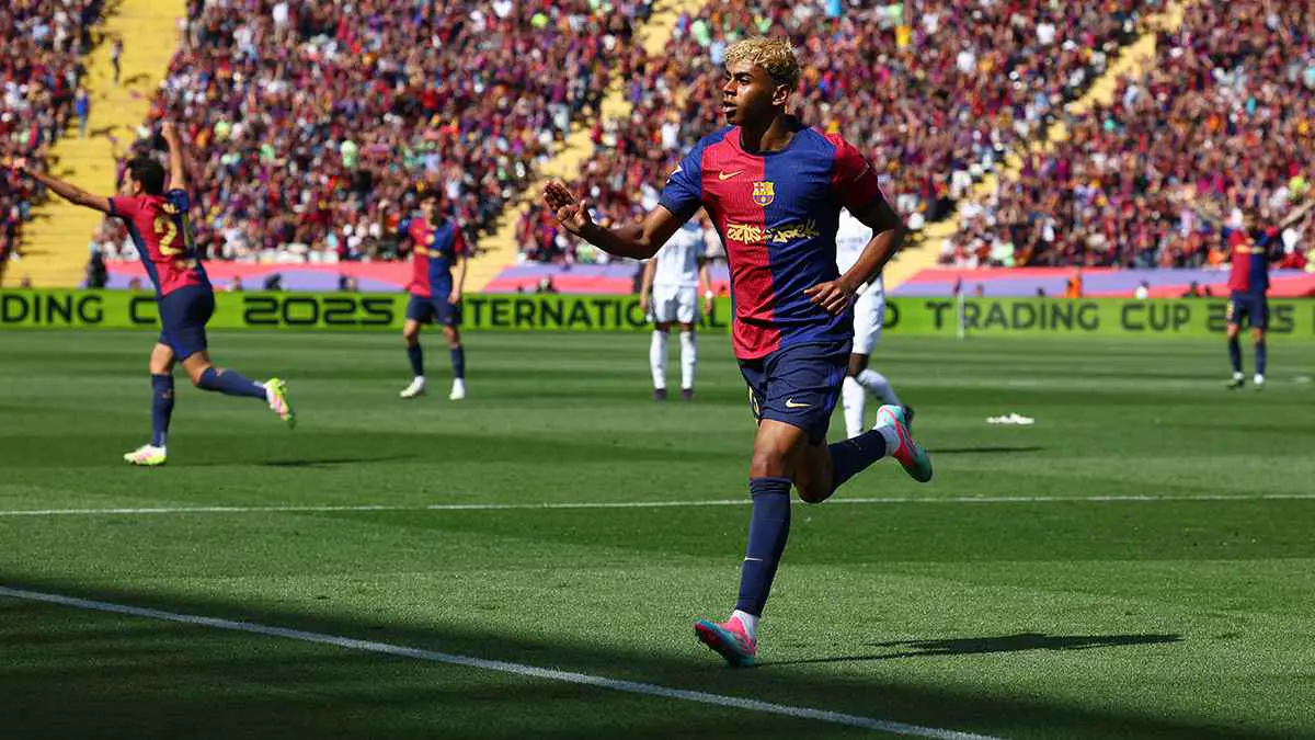 شروط وراتب لامين يامال في العقد الجديد مع برشلونة