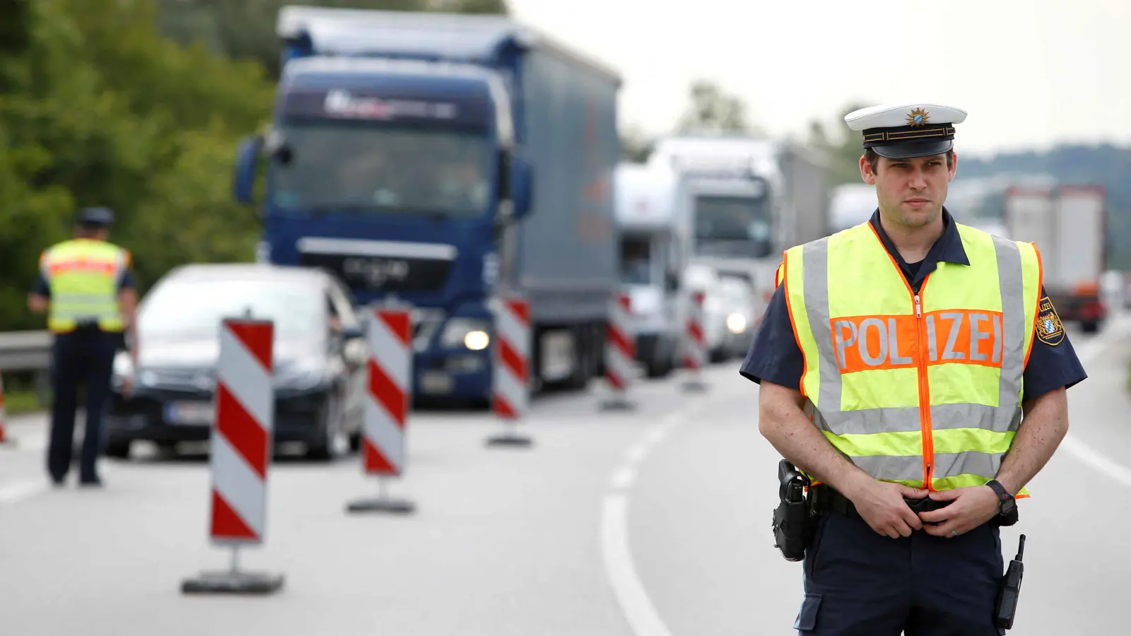 إجراءات أمريكية وألمانية مرتقبة لـ"تضييق الخناق" على اللاجئين