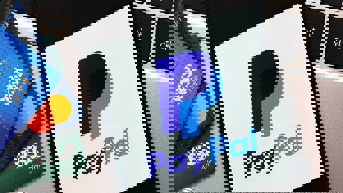 "باي بال" للخدمات المالية عبر الإنترنت توقف أنشطتها في روسيا