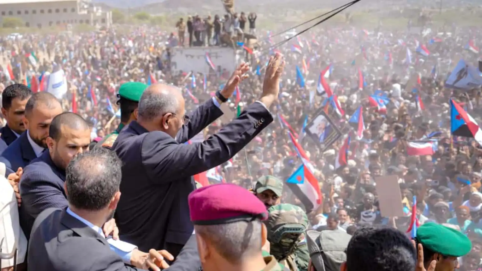 عيدروس الزبيدي خلال مهرجان في الضالع