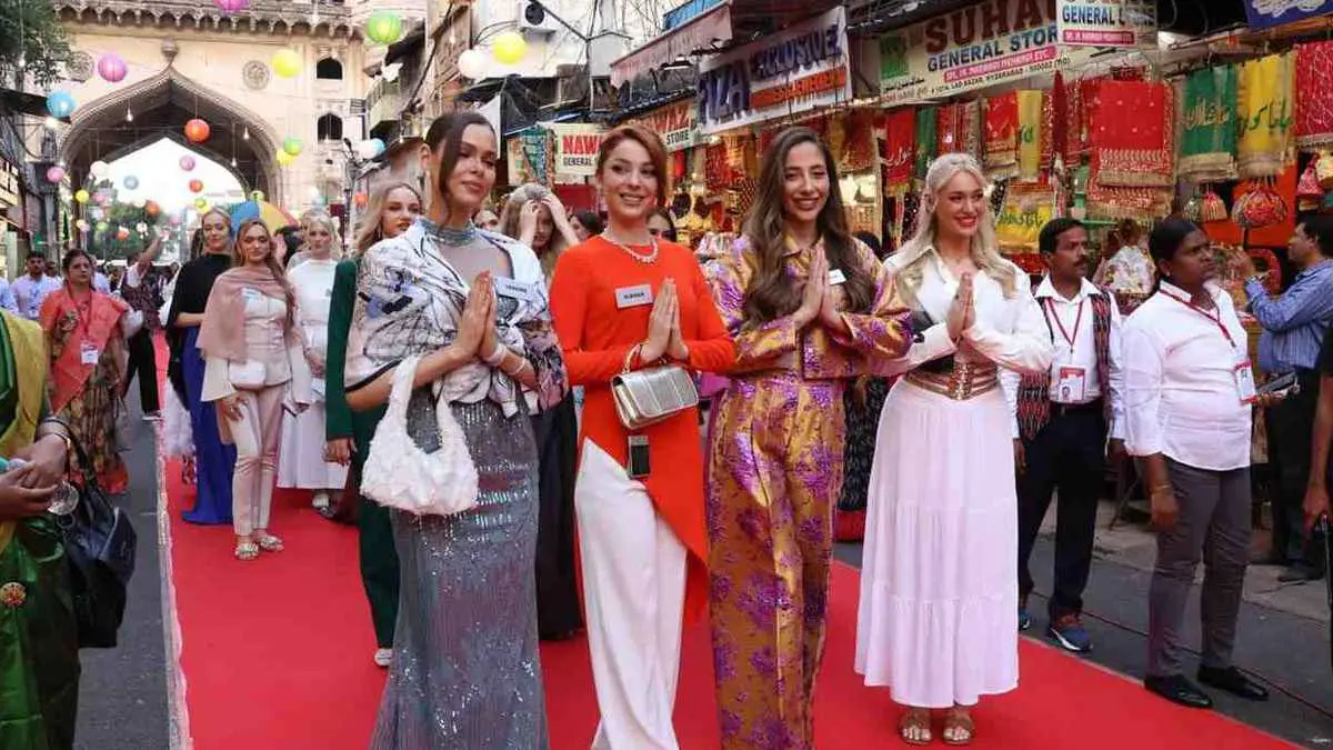 غضب بعد انتشار فيديو "غسل أقدام" متسابقات ملكة جمال العالم