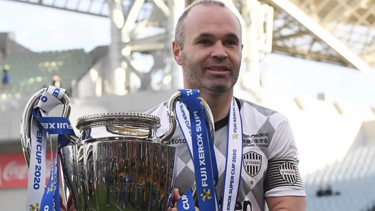 صحيفة: نادي برشلونة حاول إعادة إنييستا للفريق خلال الميركاتو الشتوي