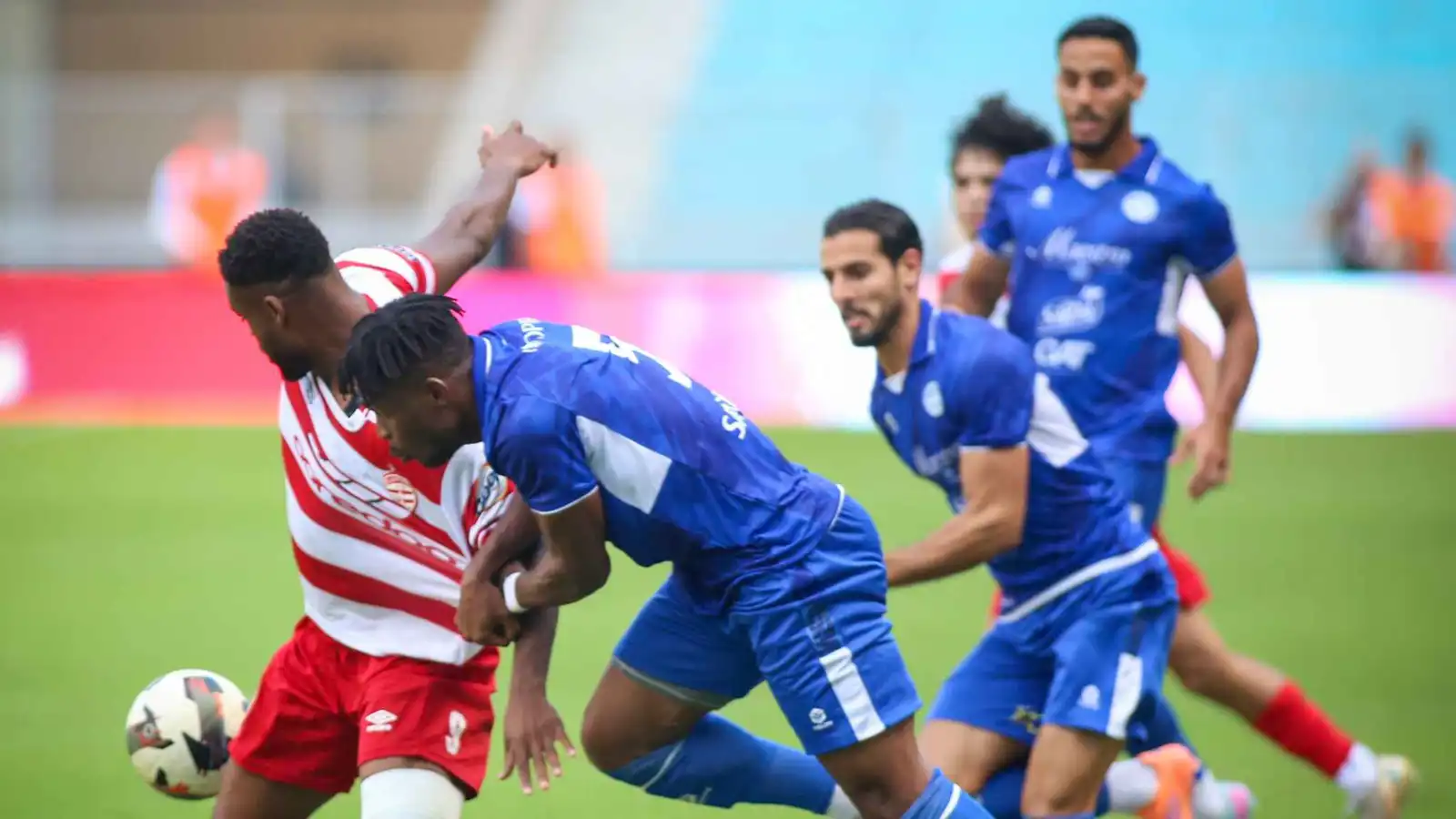 لجنة الحكام بالدوري التونسي تقرر مساءلة حكم مباراة الإفريقي والمنستيري