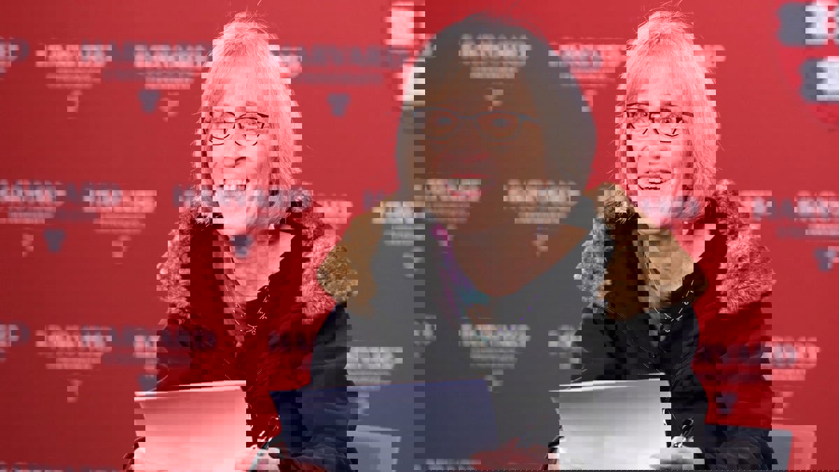 وفاة الشاعرة الأميركية الحائزة نوبل للآداب لويز غلوك 