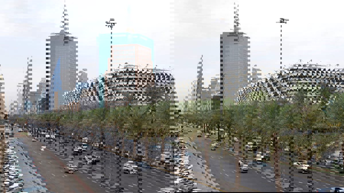 بلومبيرغ: بدء انتقال قنوات العربية والشرق  و"إم بي سي" من دبي إلى الرياض