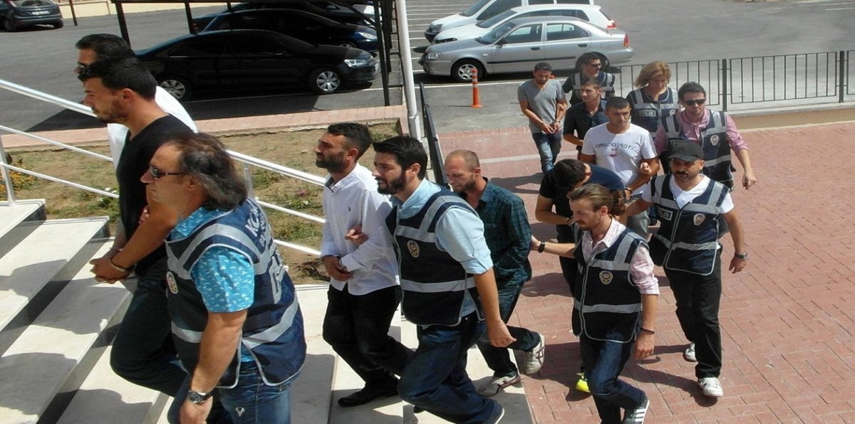 تركيا تأمر باعتقال 117 جنديًا بسبب صلات بغولن