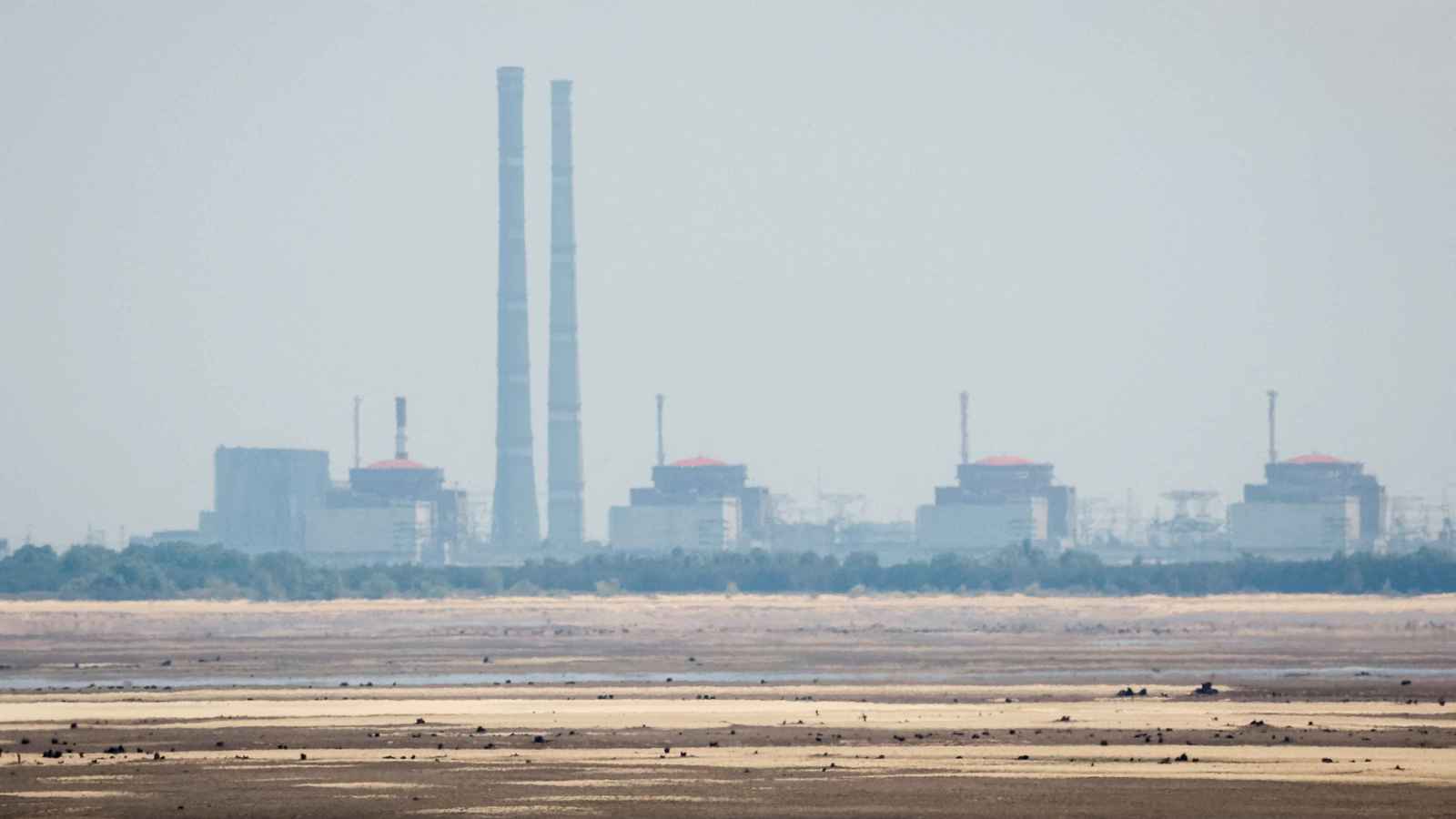 بعد تسرب مياه منها.. كشف وضع "السلامة النووية" في محطة زابوروجيا