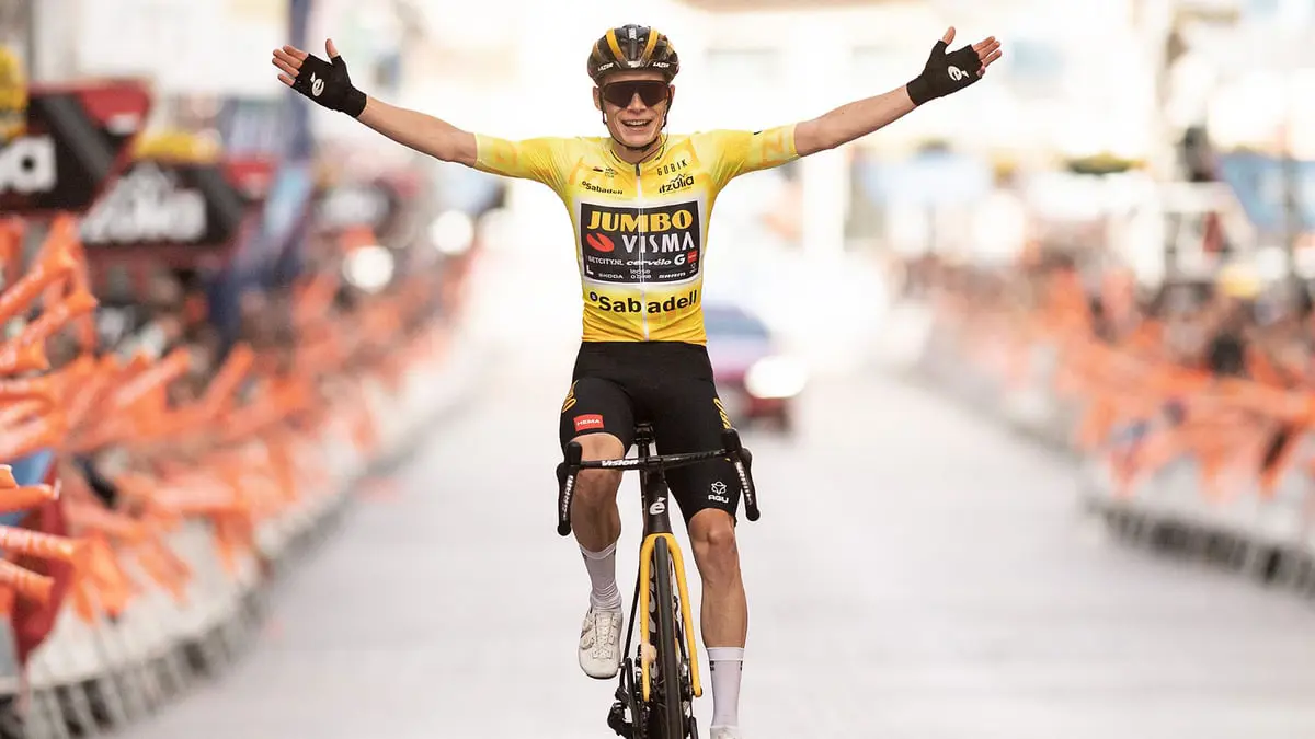 فينغارد يعود للتدريبات ويستهدف الدفاع عن لقب سباق فرنسا للدراجات