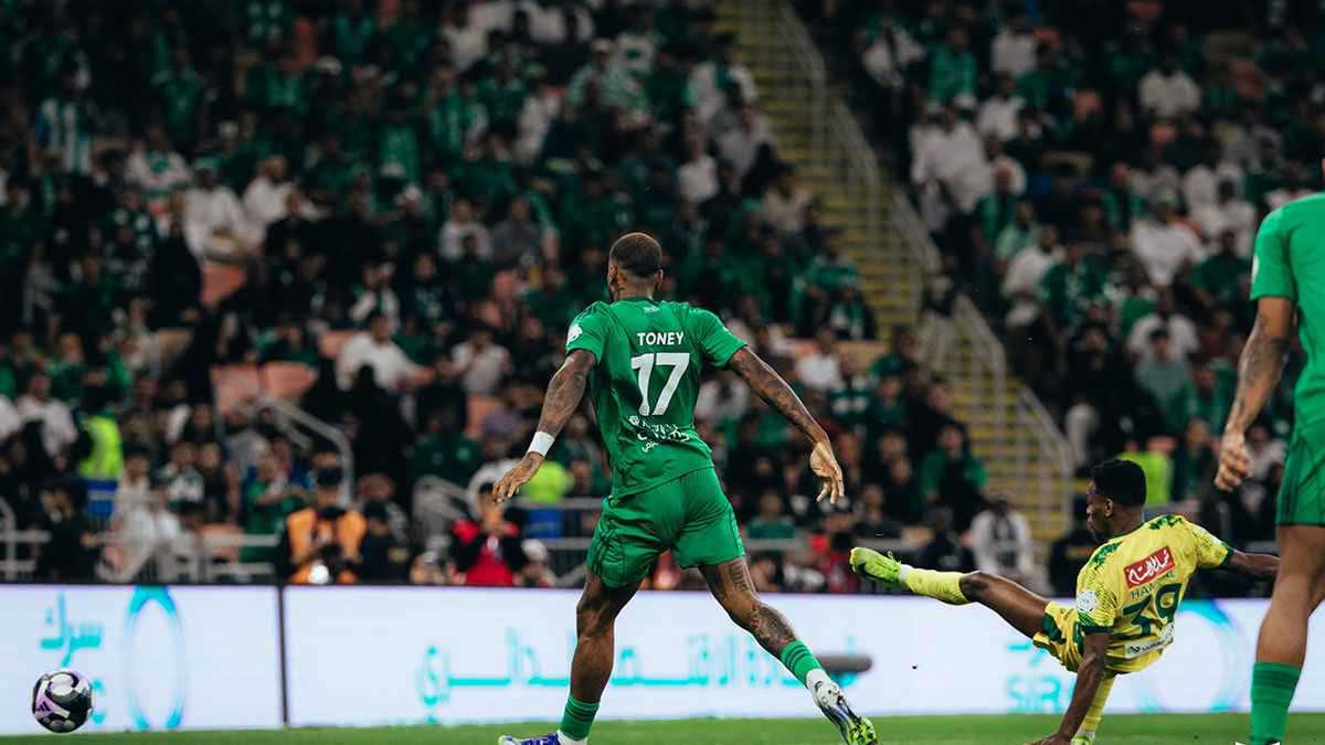 ترتيب هدافي الدوري السعودي بعد "هاتريك" إيفان توني ضد الخليج 